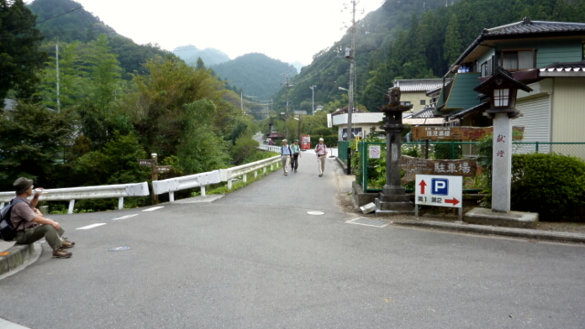 춿