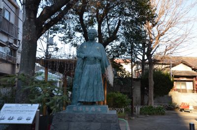 DSC_2472_400.jpg